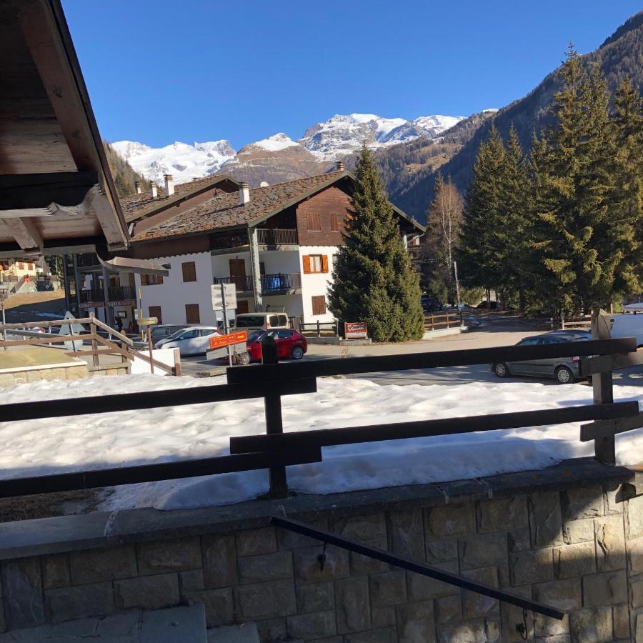 Ferienwohnung Ampio Monolocale In Centro Champoluc Exterior foto